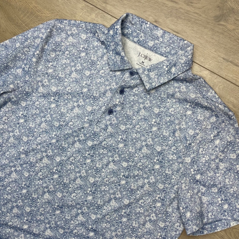 J.Crew Polo Shirt Mens M Blue Floral Untucked CG202 Short Sleeve Preppy Casual